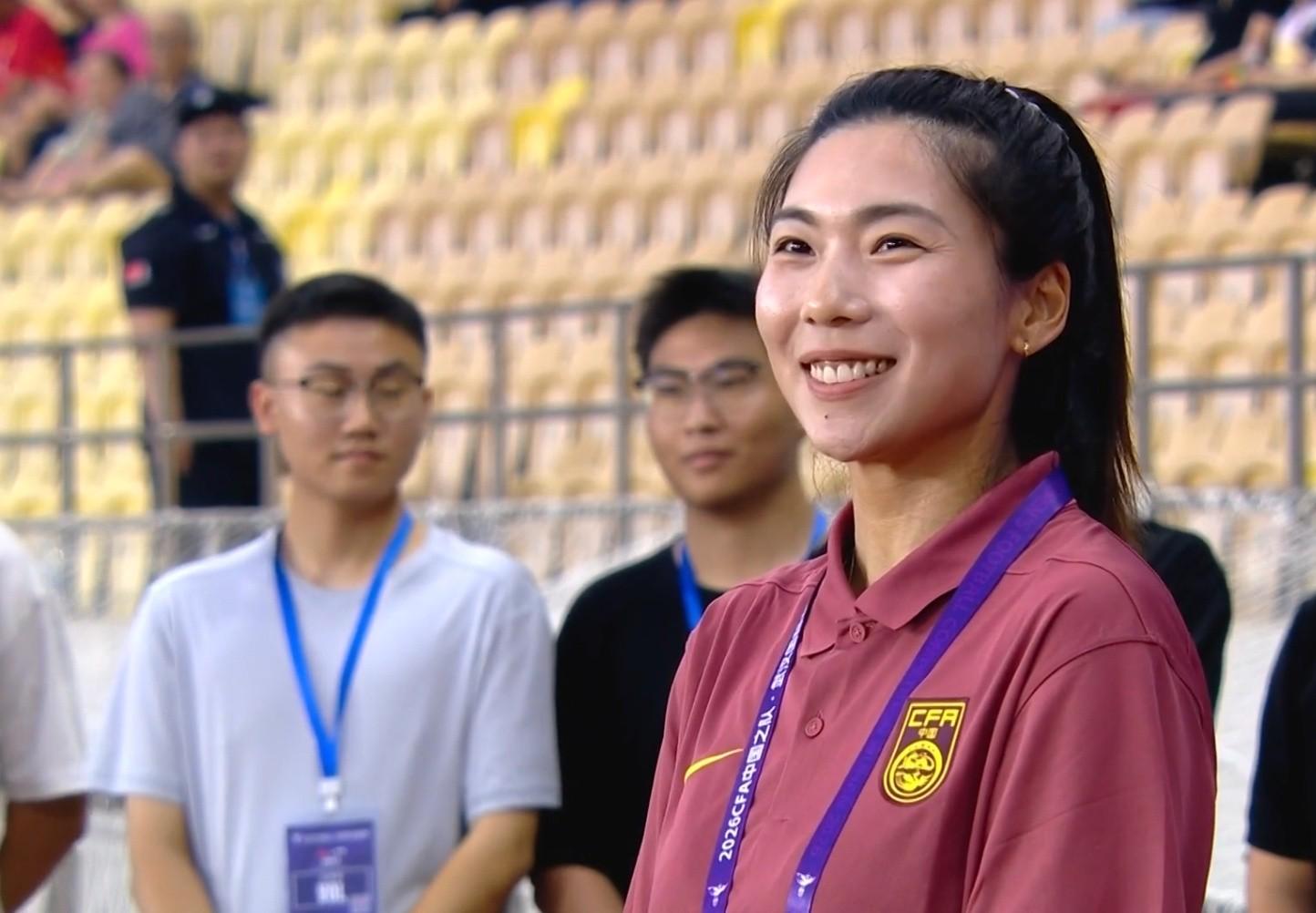 易倍体育官方网站-足球报：中国女足热身赛前为古雅沙举行了退役仪式